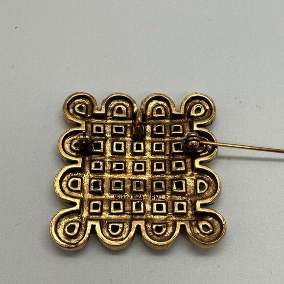Metropolitan Museum of Art MMA Brooch Gold Tone Celtic Knot Vintage '93 - Picture 3 of 6